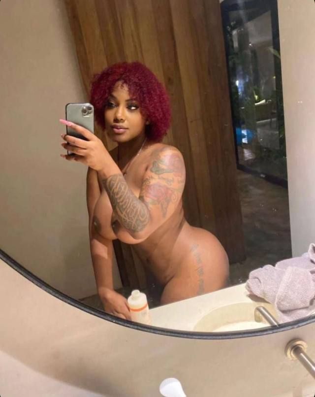 Horny wet pussy - Image 3